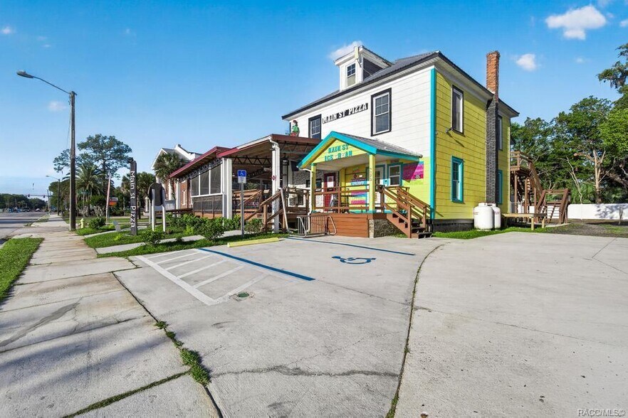 More Photos Of 125 N Main St, Hastings Restaurant For Sale
