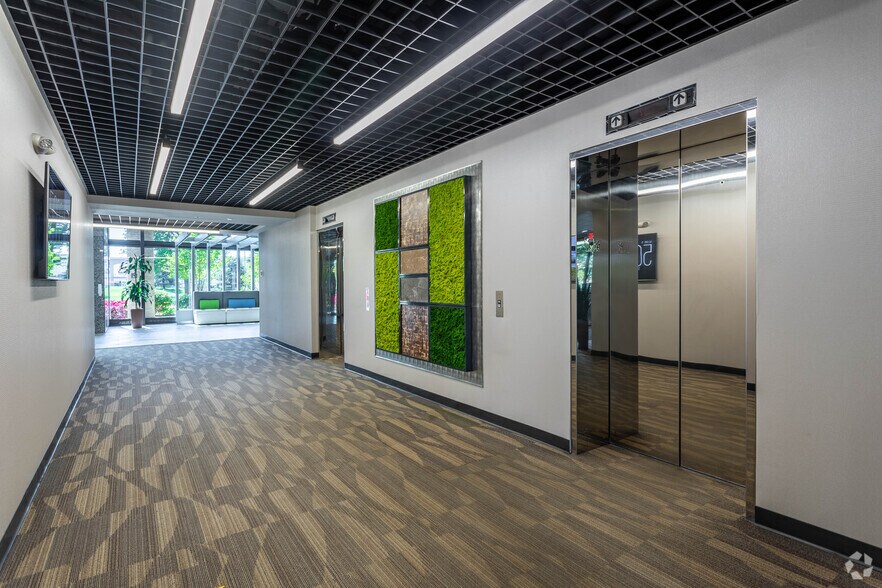 More Photos Of 5080 Tuttle Crossing Blvd, Dublin Office For Lease