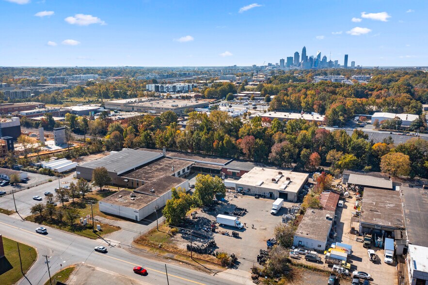 More Photos Of 231 Atando Ave, Charlotte Warehouse For Lease