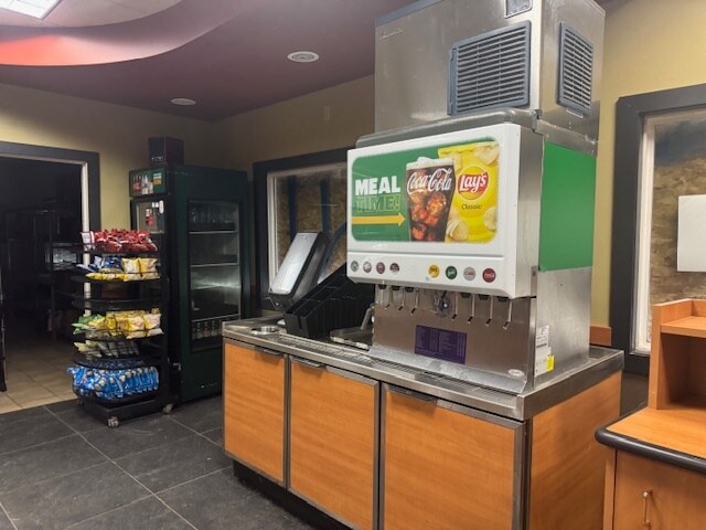 More Photos Of 35 White St, South Burlington Fast Food For Lease