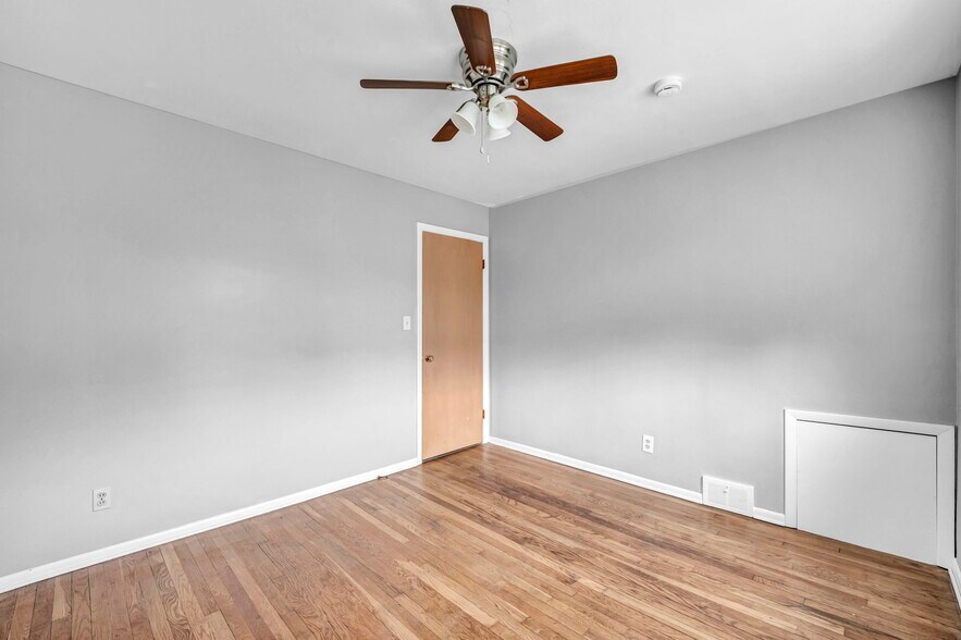 More Photos Of 885 S Green Rd, Cleveland Apartments For Sale