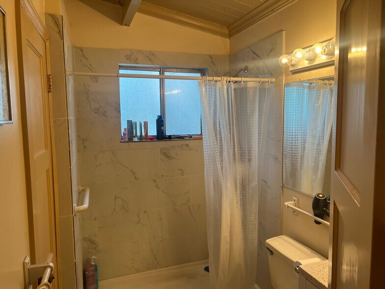 More Photos Of 1770 Parkside Dr., Walnut Creek Apartments For Sale