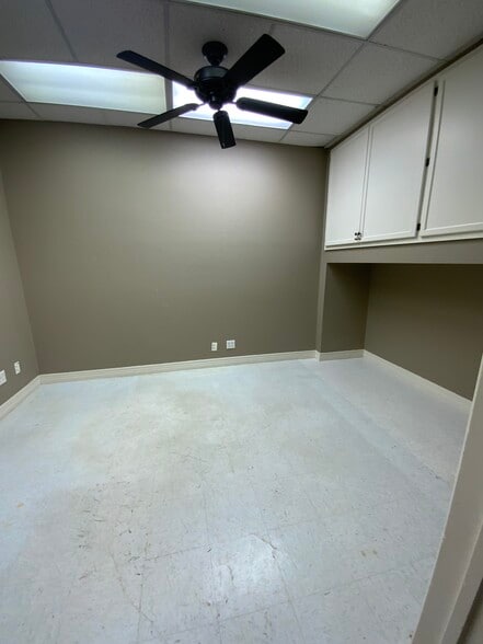 More Photos Of 1214 S 31st St, Temple Office For Lease