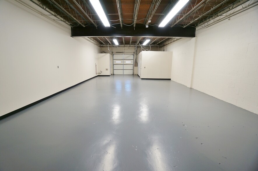 More Photos Of 1148-1174 Taft St, Rockville Warehouse For Lease