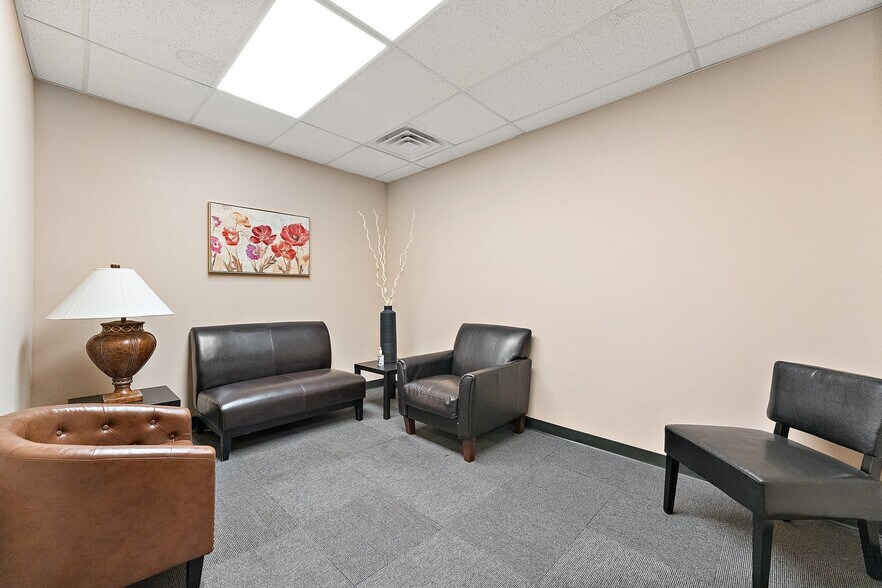 More Photos Of 7025 Indianapolis Blvd, Hammond Office For Sale