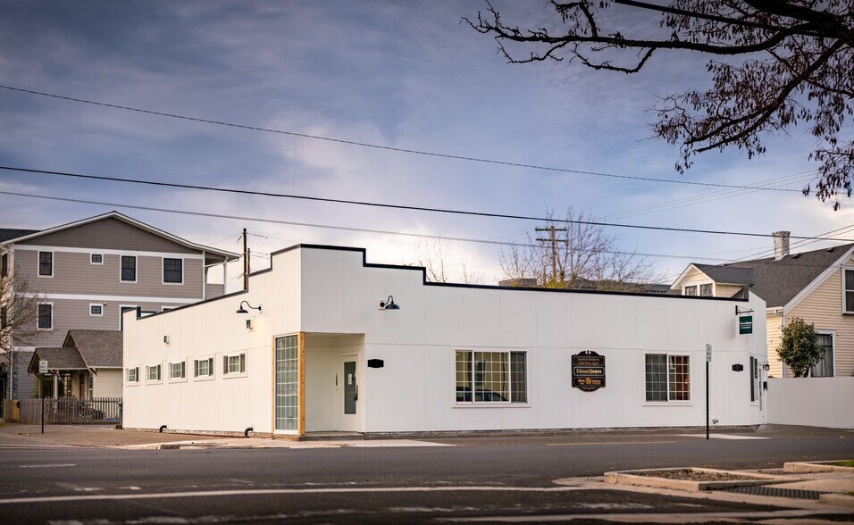 More Photos Of 330-340 Washington St SW, Albany Office For Sale