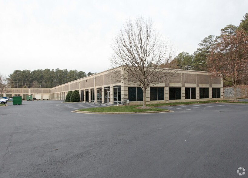 More Photos Of 889 Franklin Rd, Marietta Light Distribution For Lease