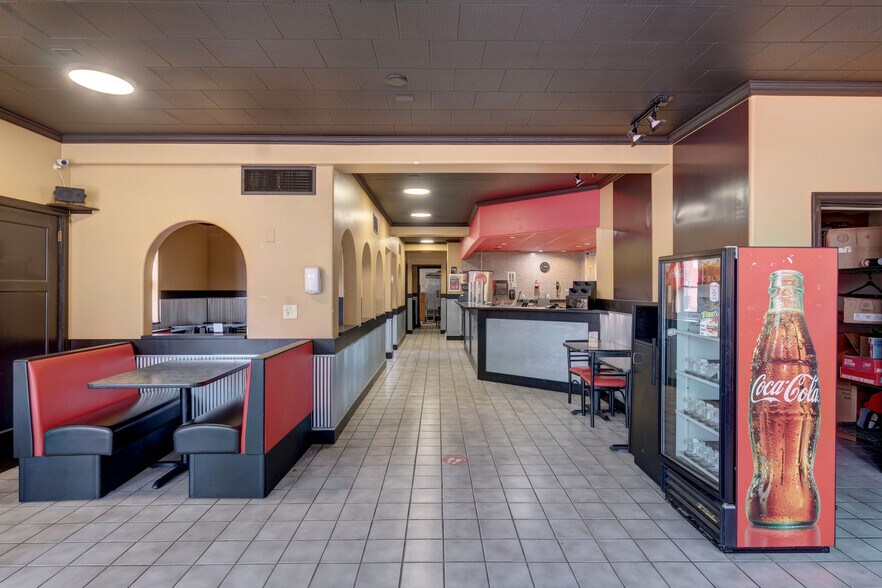 More Photos Of 329 4th St, Wausau Storefront Retail Residential For Sale