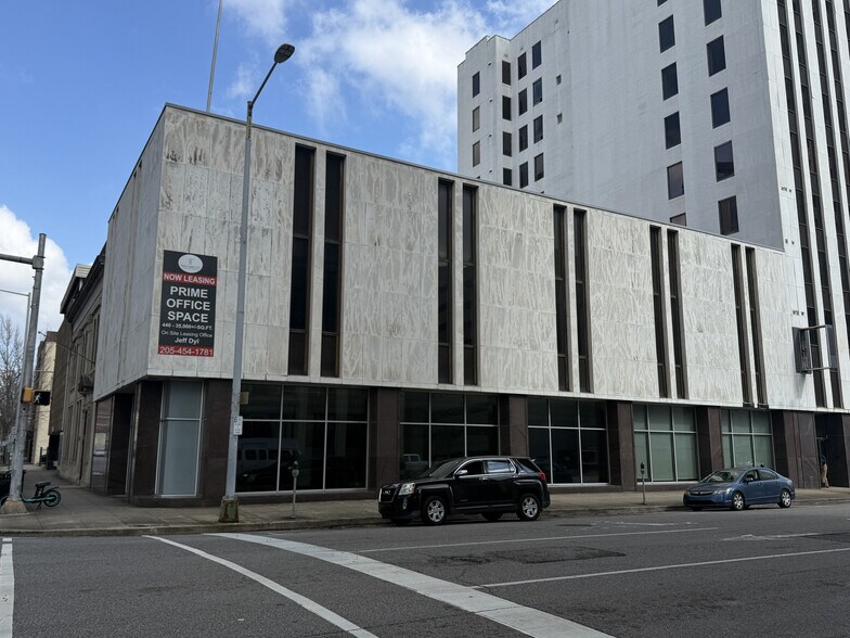 More Photos Of 215 N Richard Arrington Jr Blvd, Birmingham Loft Creative Space For Lease