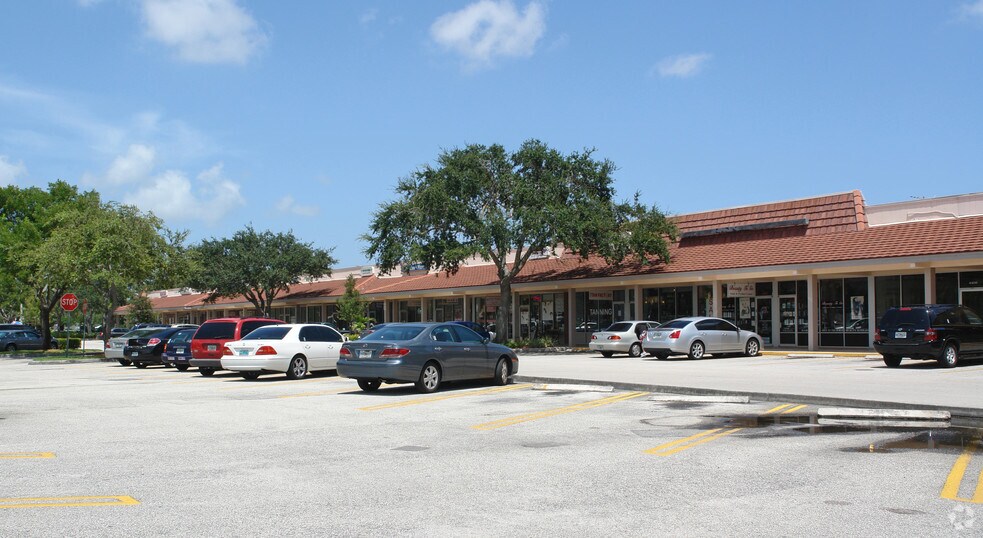 More Photos Of 4366-4430 Northlake Blvd, Palm Beach Gardens General Retail For Lease