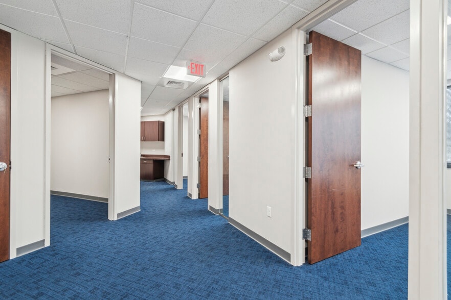 More Photos Of 3475 West Chester Pike, Newtown Square Office For Lease