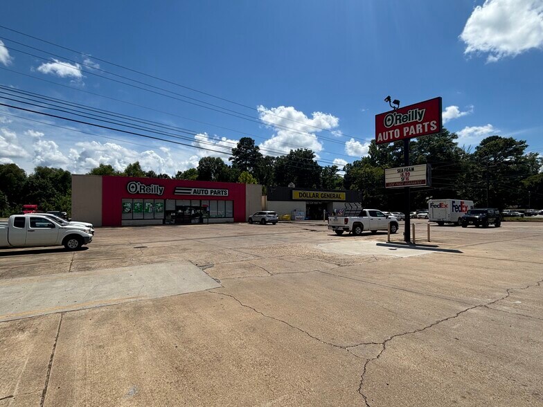 More Photos Of 609 W Madison St, Houston Auto Repair For Sale