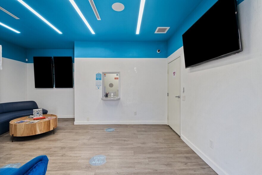 More Photos Of 1017 E Ocean Ave, Lompoc Medical For Sale