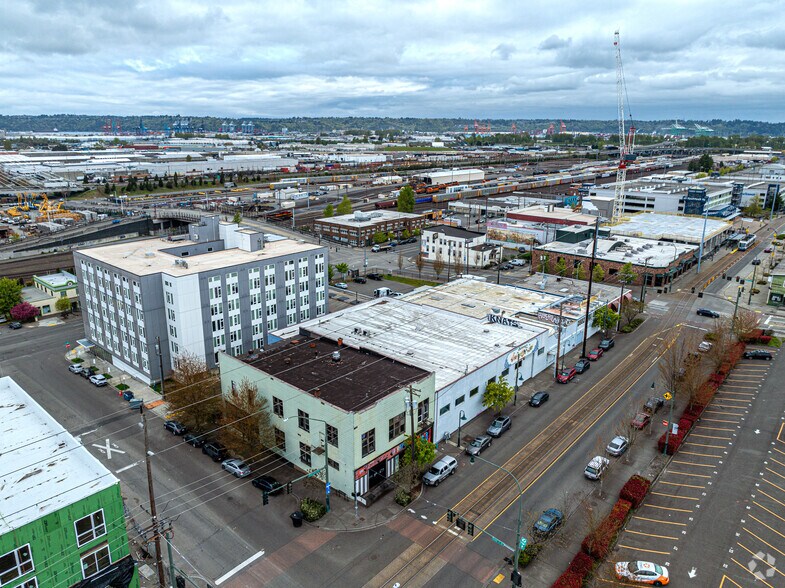 More Photos Of 301 E 25th St, Tacoma General Retail For Sale