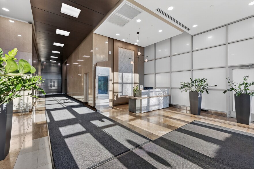More Photos Of 2020 4th St SW, Calgary Office For Lease