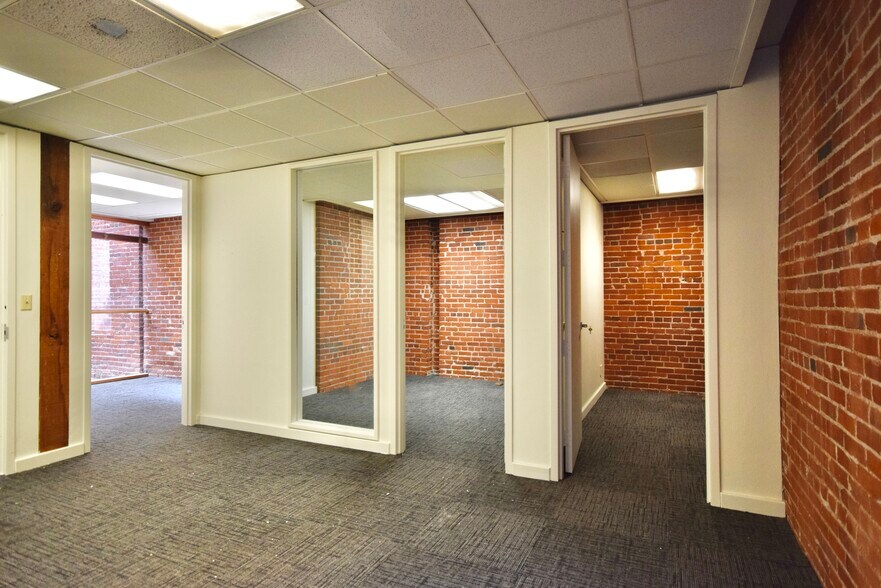 More Photos Of 521 SW 11th, Portland Loft Creative Space For Lease