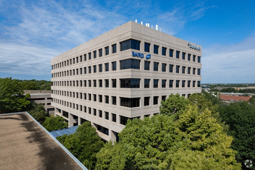 More Photos Of 550 Bailey Ave, Fort Worth Office For Lease