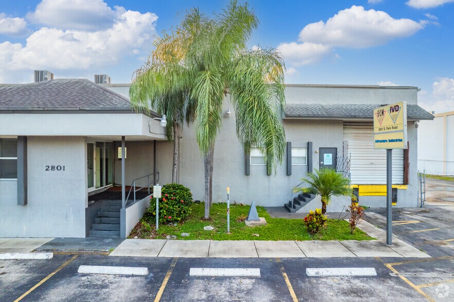 More Photos Of 2801 S Park Rd, Pembroke Park Warehouse For Sale