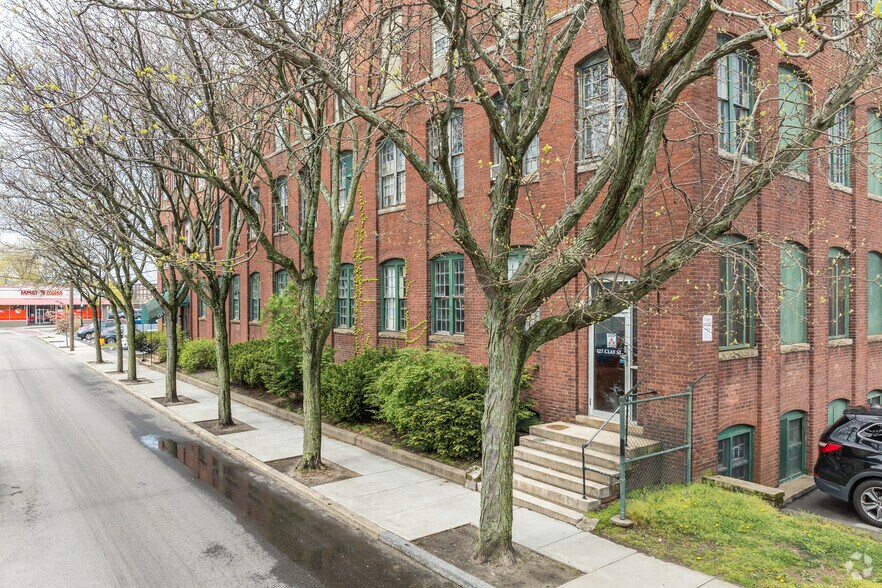 More Photos Of 125-135 Clay St, Central Falls Manufacturing For Sale