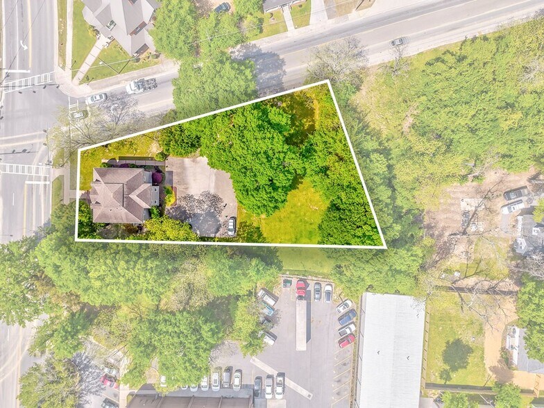 More Photos Of 417 Court St, Calhoun Office For Sale