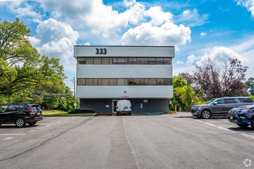 More Photos Of 333 Littleton Rd, Parsippany Office For Lease