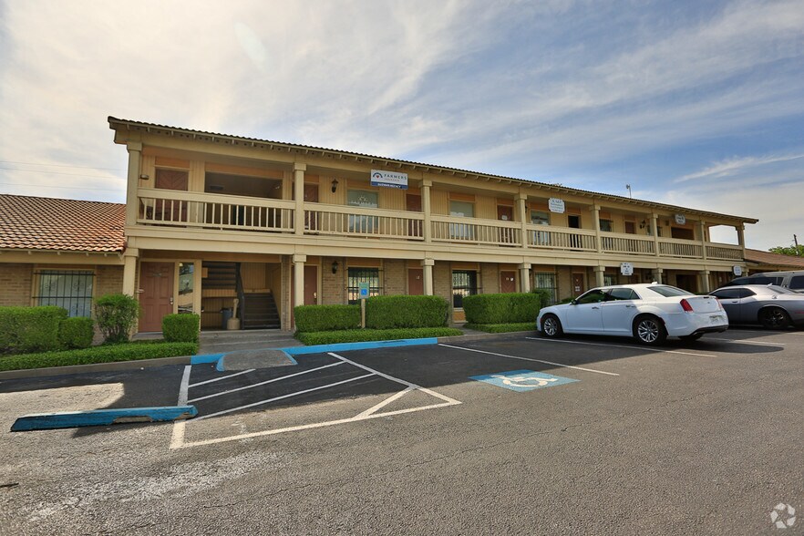 More Photos Of 2379 NE Loop 410, San Antonio Medical For Sale