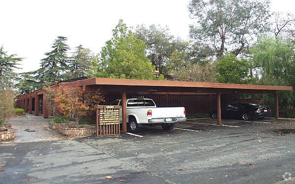 More Photos Of 1255 W Shaw Ave, Fresno Office For Lease
