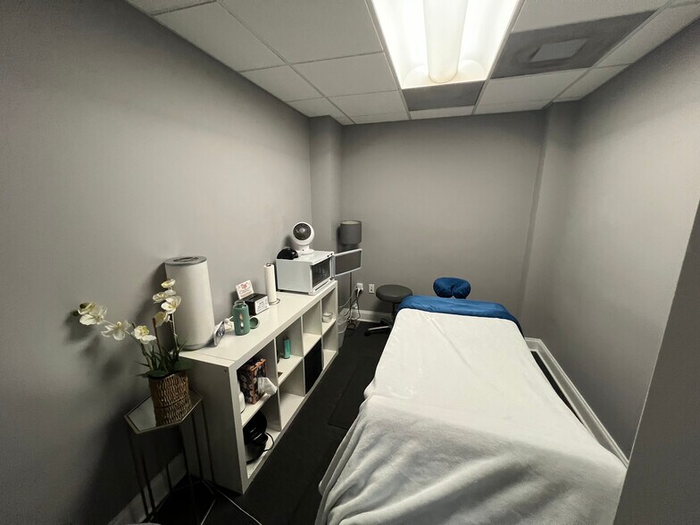 More Photos Of 5353 N Federal Hwy, Fort Lauderdale Medical For Lease