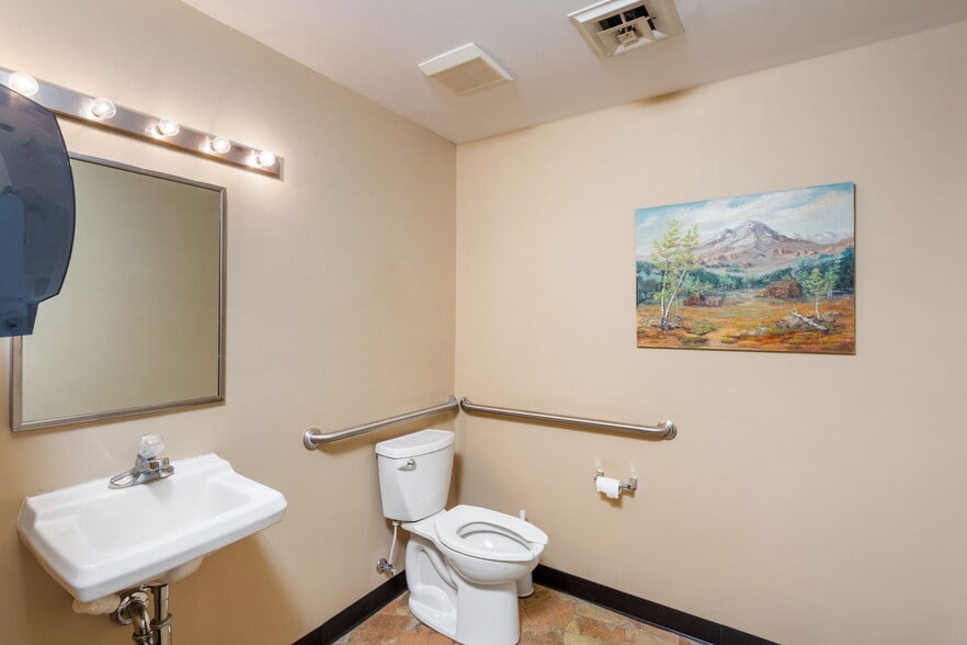 More Photos Of 13963 Timber Way, Timberville Office For Lease