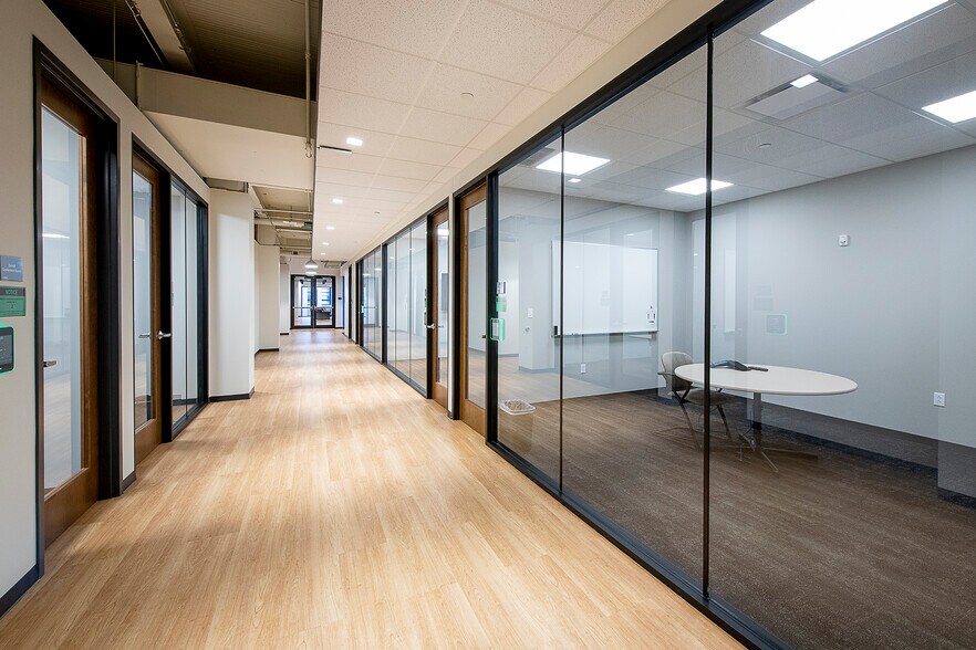 More Photos Of 1140 E Market St, Akron Unknown For Lease