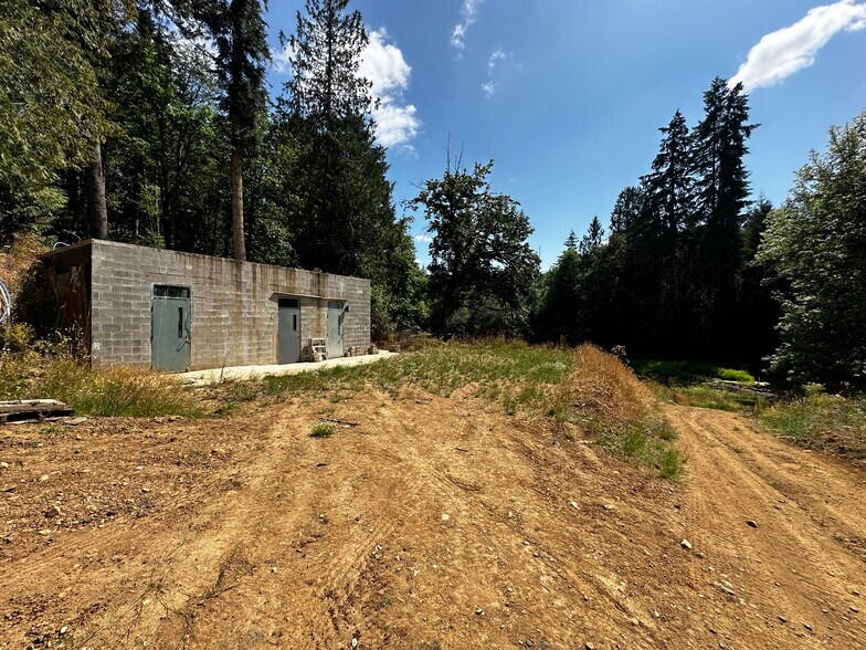 More Photos Of 747 Atlas Rd, Vader Warehouse For Sale