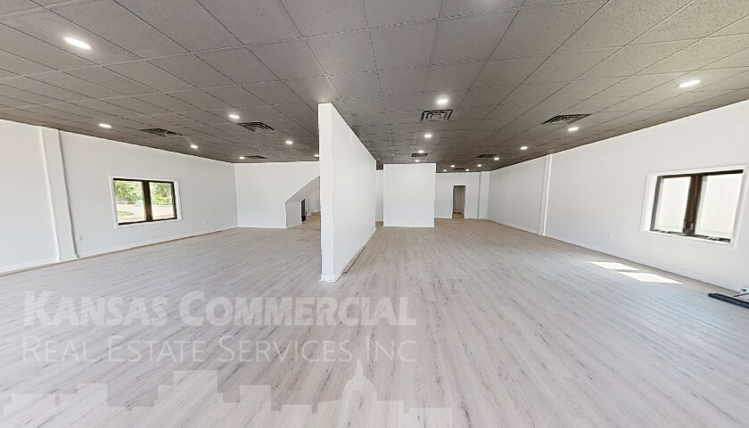 More Photos Of 1122 SW 10th Ave, Topeka Office For Lease