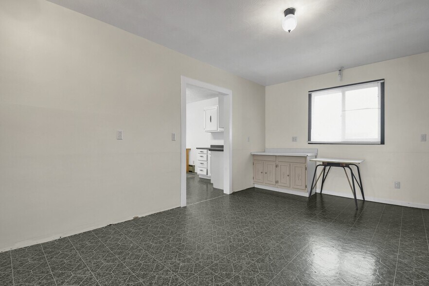 More Photos Of 2598 E Smiley Ave, Shelby Religious Facility For Sale