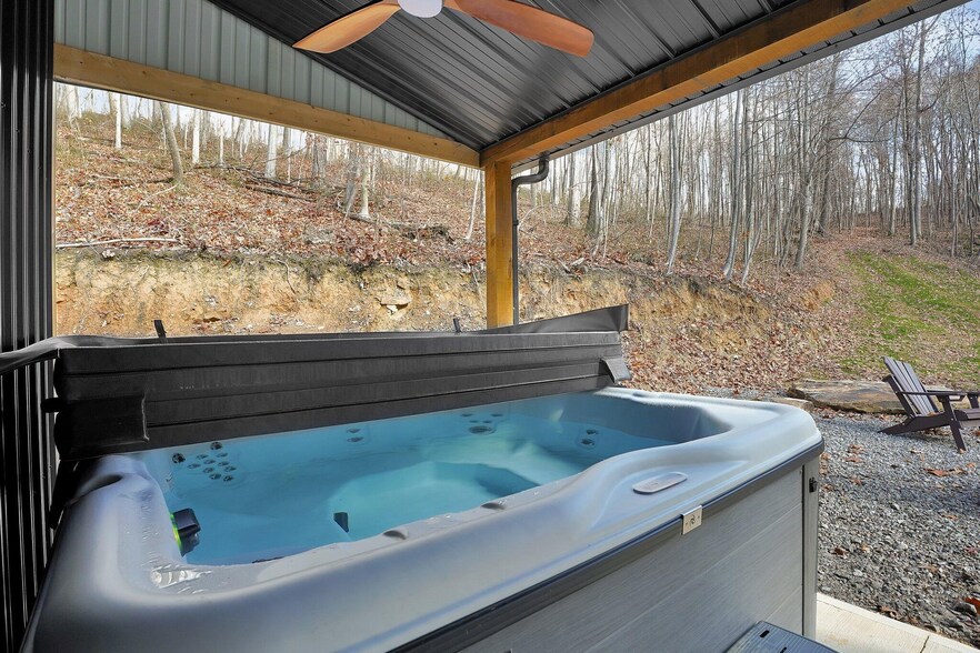 More Photos Of 21360 State Route 327, Laurelville Specialty For Sale