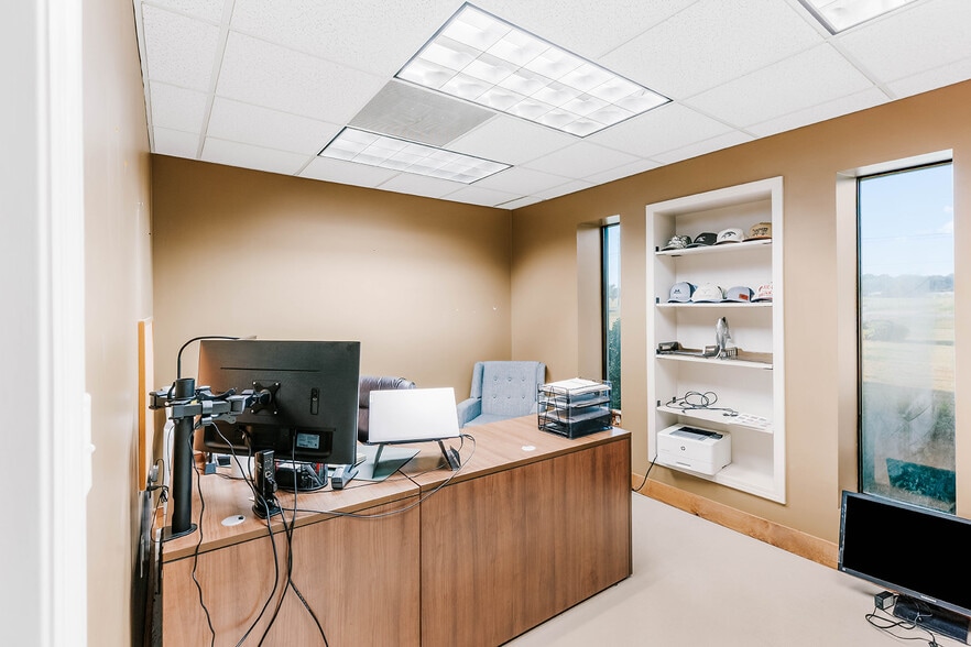 More Photos Of 4900 Highway 98 E, Comer Warehouse For Sale
