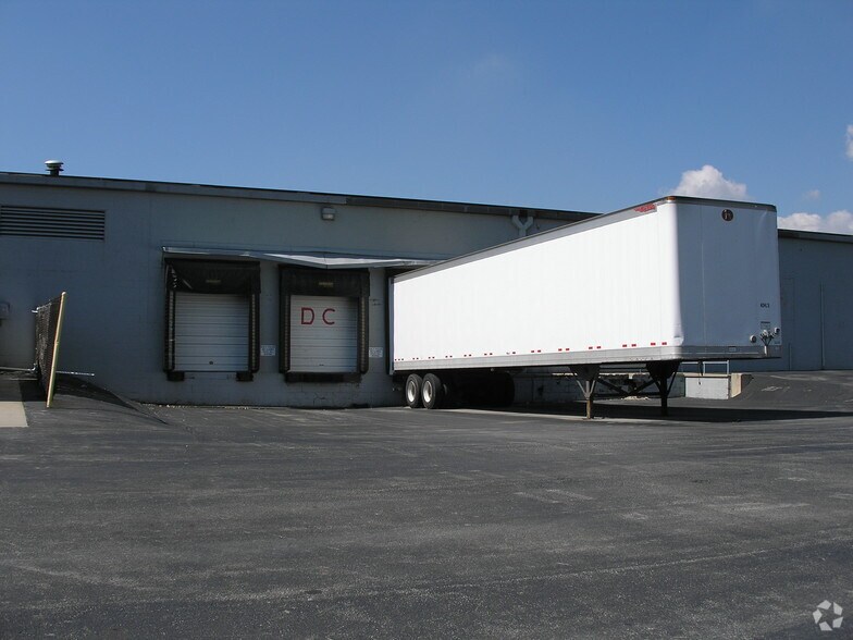 More Photos Of 2690-2808 S Hamilton Rd, Columbus Unknown For Lease