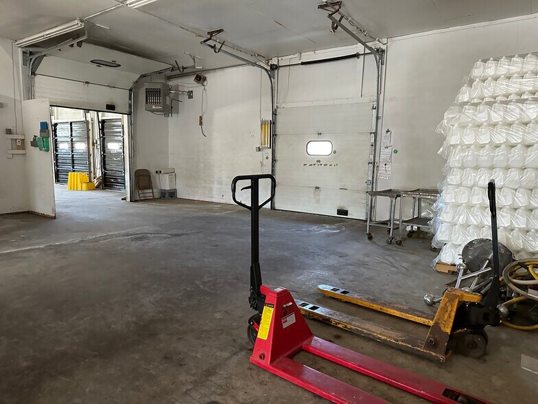 More Photos Of 2096 US 7, Rutland Specialty For Sale