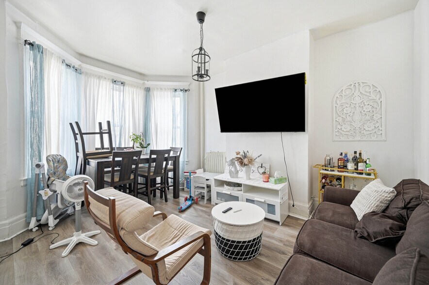 More Photos Of 12 Radford St, Yonkers Apartments For Sale