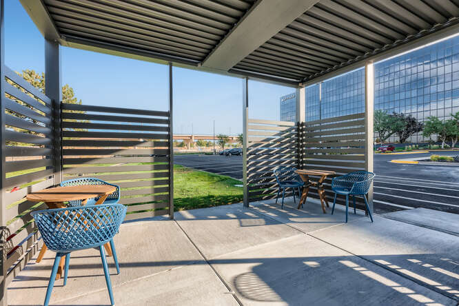 More Photos Of 3131 S vaughn Way, Aurora Unknown For Lease