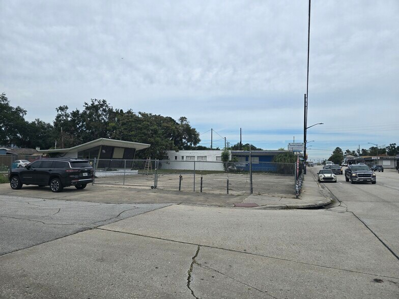 More Photos Of 1000 N Mills Ave, Orlando Restaurant For Sale