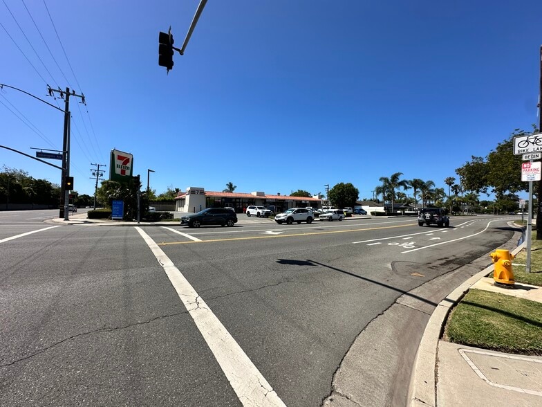 More Photos Of 8462-8472 Indianapolis Ave, Huntington Beach Storefront For Lease