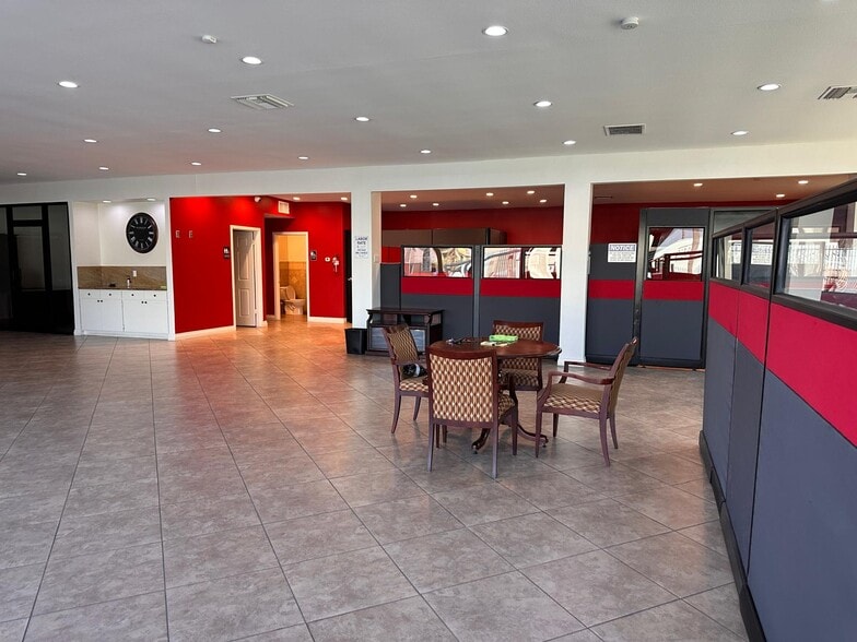 More Photos Of 83197 Requa Ave, Indio Auto Dealership For Sale