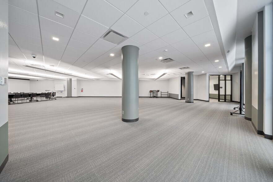 More Photos Of 7620 Guadalupe St, Austin Office For Lease