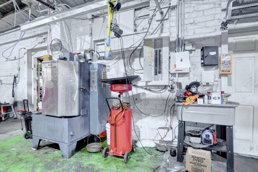 More Photos Of 606 S 6th St, Klamath Falls Specialty For Sale