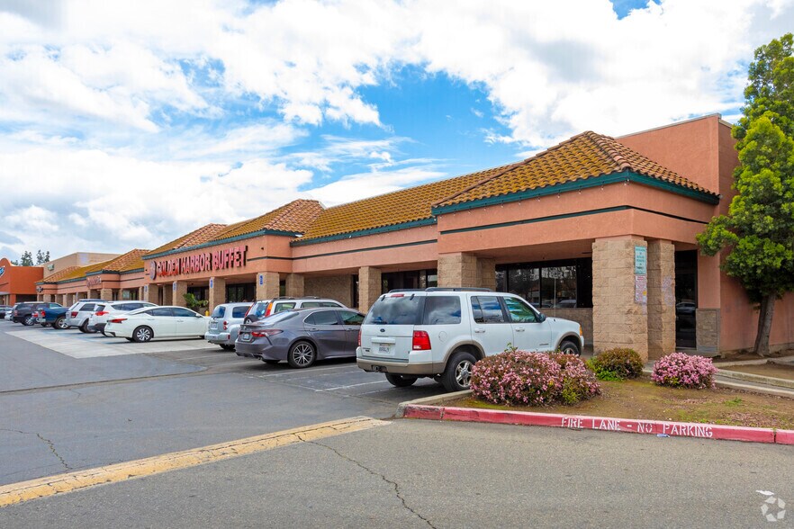 More Photos Of 3257 W Shaw Ave, Fresno Freestanding For Lease