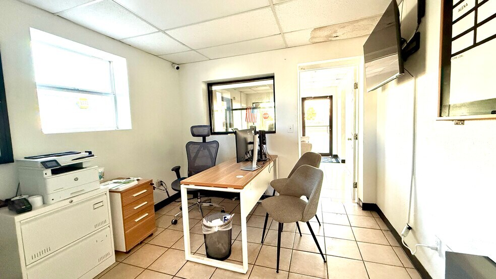 More Photos Of 2800 W Wall St, Midland Auto Dealership For Sale