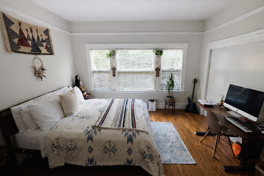 More Photos Of 6100 Chabot Rd, Oakland Multifamily For Sale