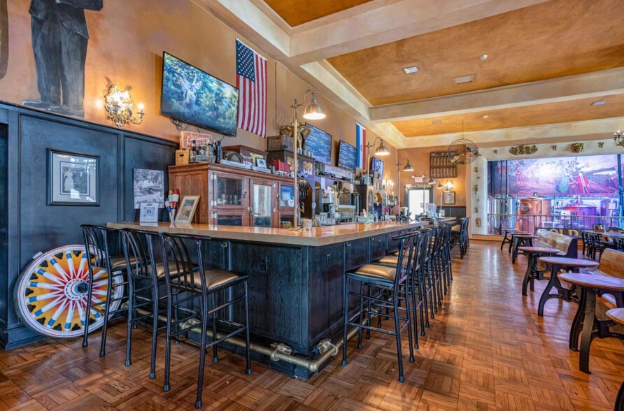 More Photos Of 623 Broadway St, Baraboo Specialty For Sale