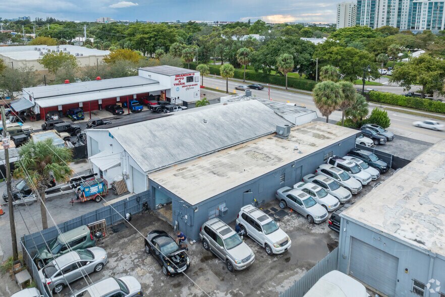 More Photos Of 530 S Dixie Hwy W, Pompano Beach Auto Repair For Sale