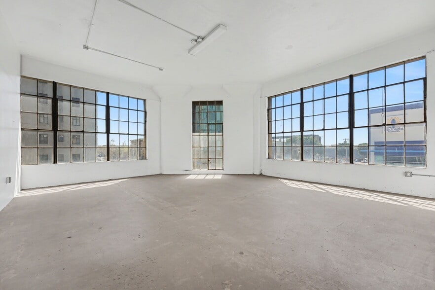 More Photos Of 421 E 6th St, Los Angeles Warehouse For Sale